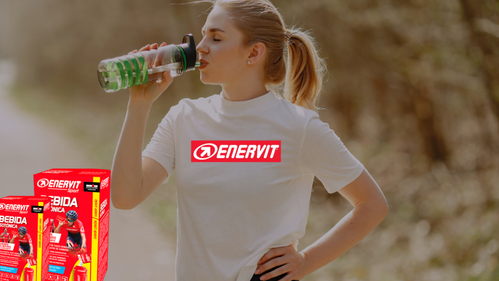 Exploramos la importancia de hidratarse durante la práctica deportiva en verano y cómo los productos de Enervit pueden ayudarte a lograrlo.