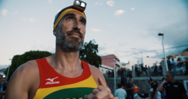 Dos nombres destacaron sobre el resto en la última Tenerife Bluetrail 2024, Manuel Anguita y Eva María Sperger, campeones de la prueba reina.