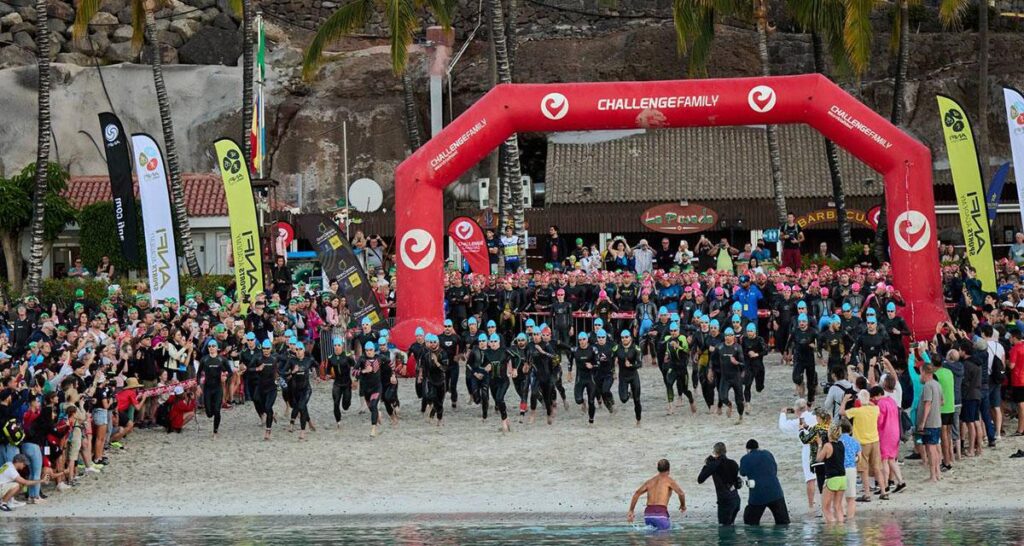 La novena edición del Anfi Challenge Mogán Gran Canaria ya está en marcha, consolidándose como el único triatlón internacional de la isla