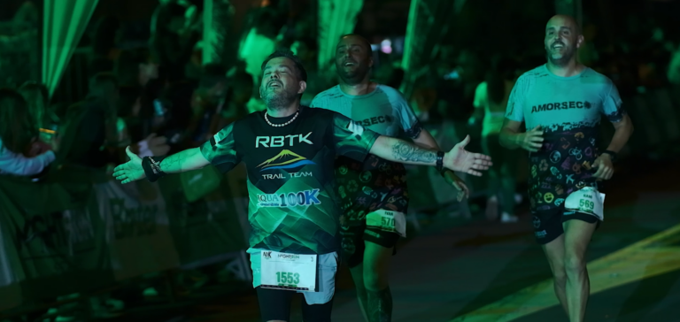 La octava edición de la Binter NightRun Santa Cruz de Tenerife superó todas las expectativas, batiendo su récord absoluto de participación