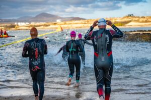 Hay eventos deportivos... y luego está el Volcano Triathlon del Club La Santa. Una cita mítica. Con historia. Con alma.