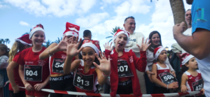 el Puerto de la Cruz se llenó de energía, zancadas y espíritu navideño con la celebración del II Cross Navideño,