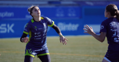 Y esta vez la protagonista es Noelia Ramos, una guardameta que transmite calma bajo palos… pero también una historia de trabajo